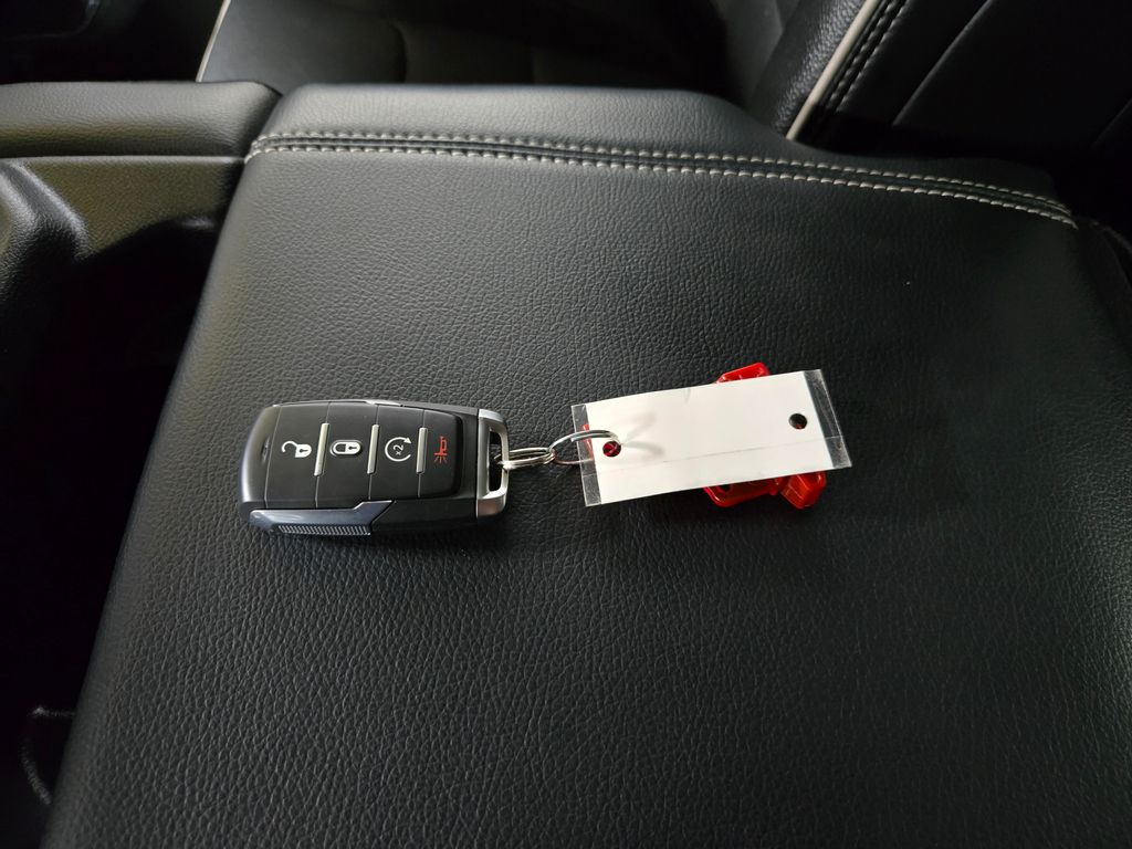 2022 RAM Ram 1500 Pickup Laramie - Photo 32