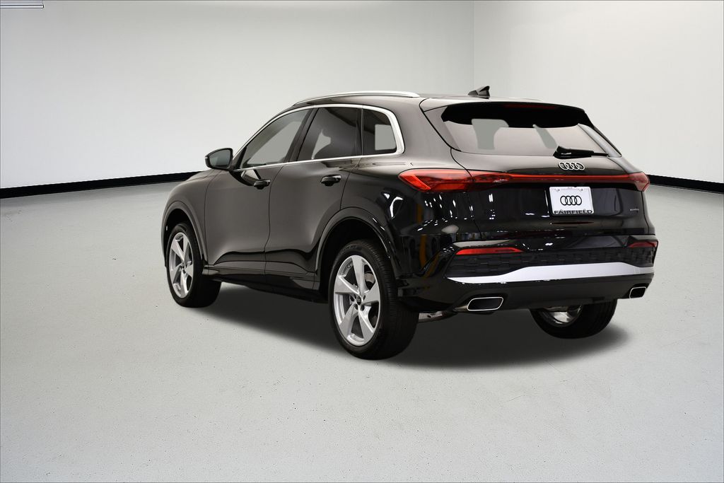 Thumbnail: 2025 Audi Q5 - 3