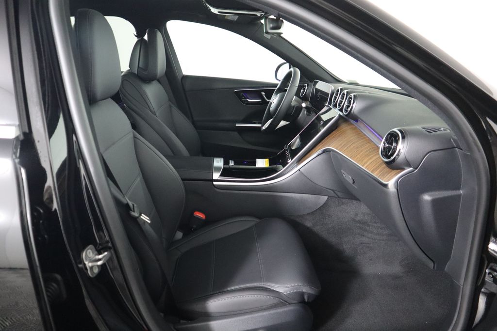 Thumbnail: 2025 Mercedes-Benz C-Class - 20