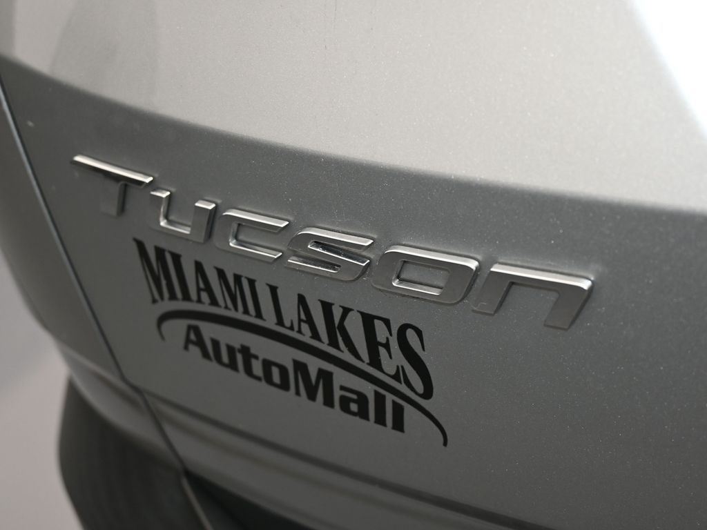 Used 2023 Shimmering Silver Hyundai SEL image 35