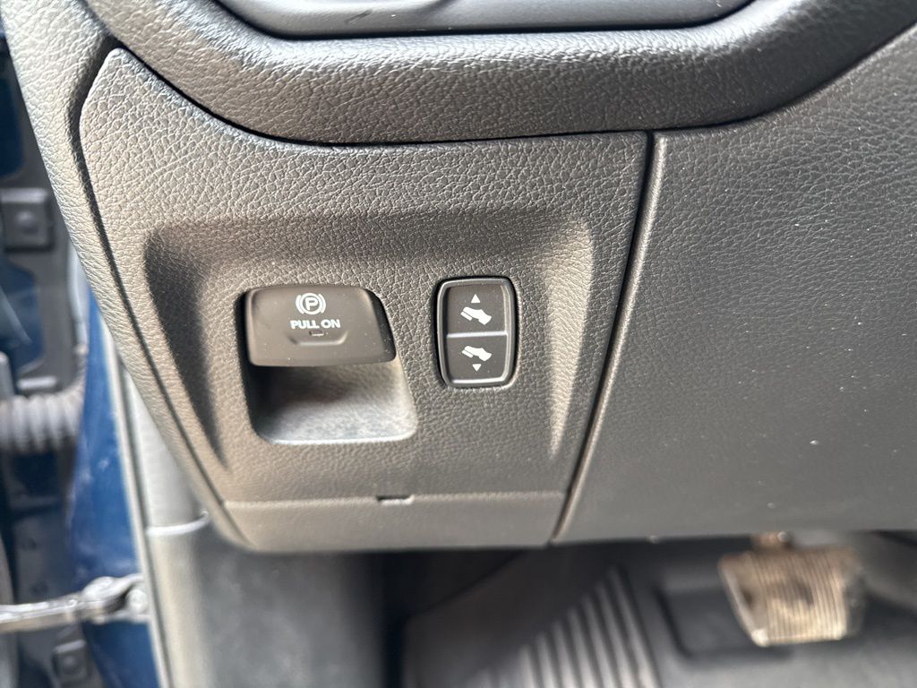 Certified Used 2022 Blue Ram Big Horn/Lone Star image 42