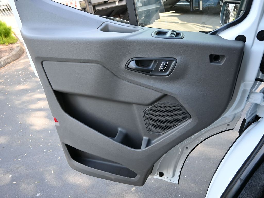 2025 Ford Transit 250