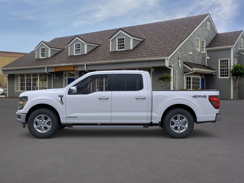 New 2025 White Ford XLT image 3