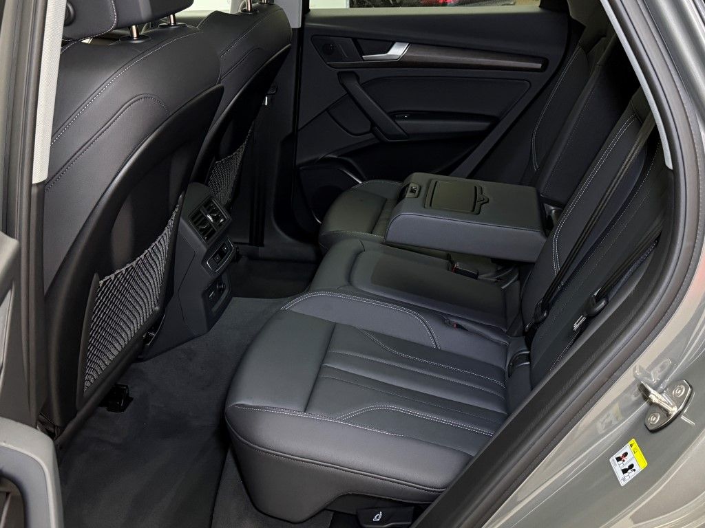 2023 Audi Q5 Premium 26