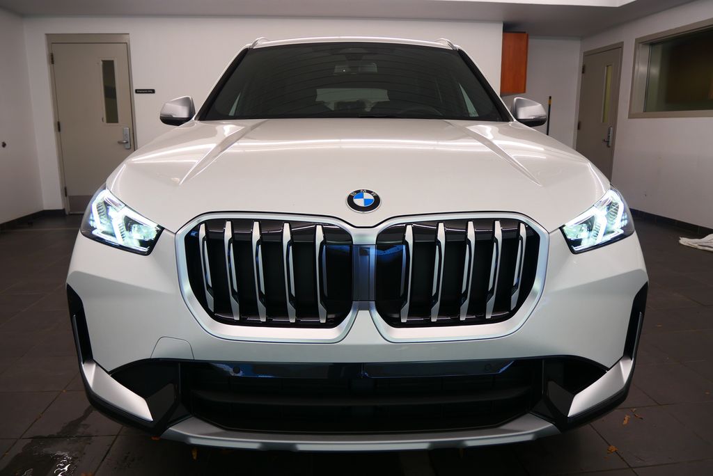 2024 BMW X1 xDrive28i 8