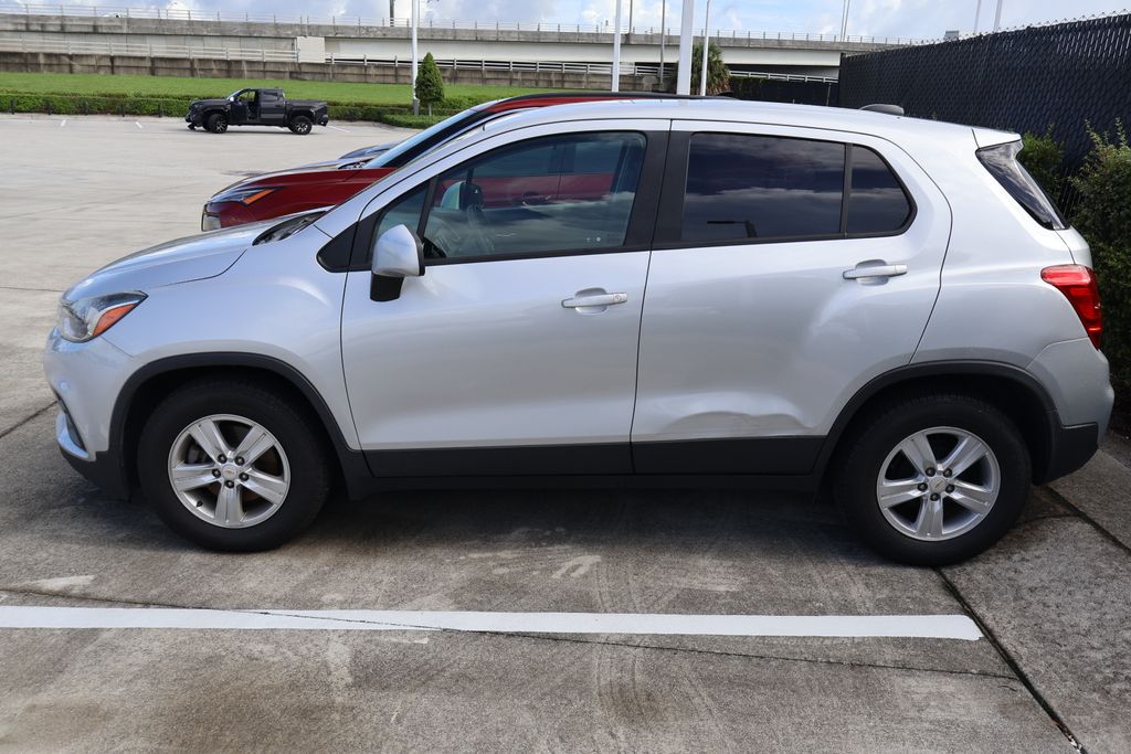 Thumbnail: 2020 Chevrolet Trax - 6