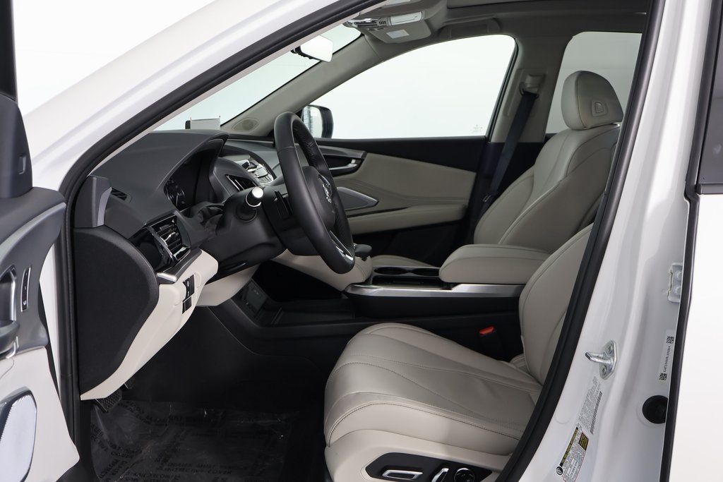 Thumbnail: 2025 Acura RDX - 5