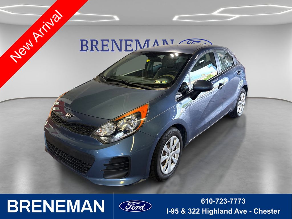 Urban Blue Pearl Metallic 2016 Kia Rio5 Hatchback Front-Wheel Drive 6-Speed Automatic