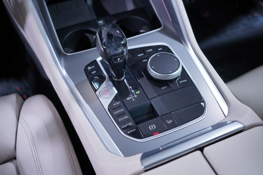 Thumbnail: 2021 BMW X6 - 13