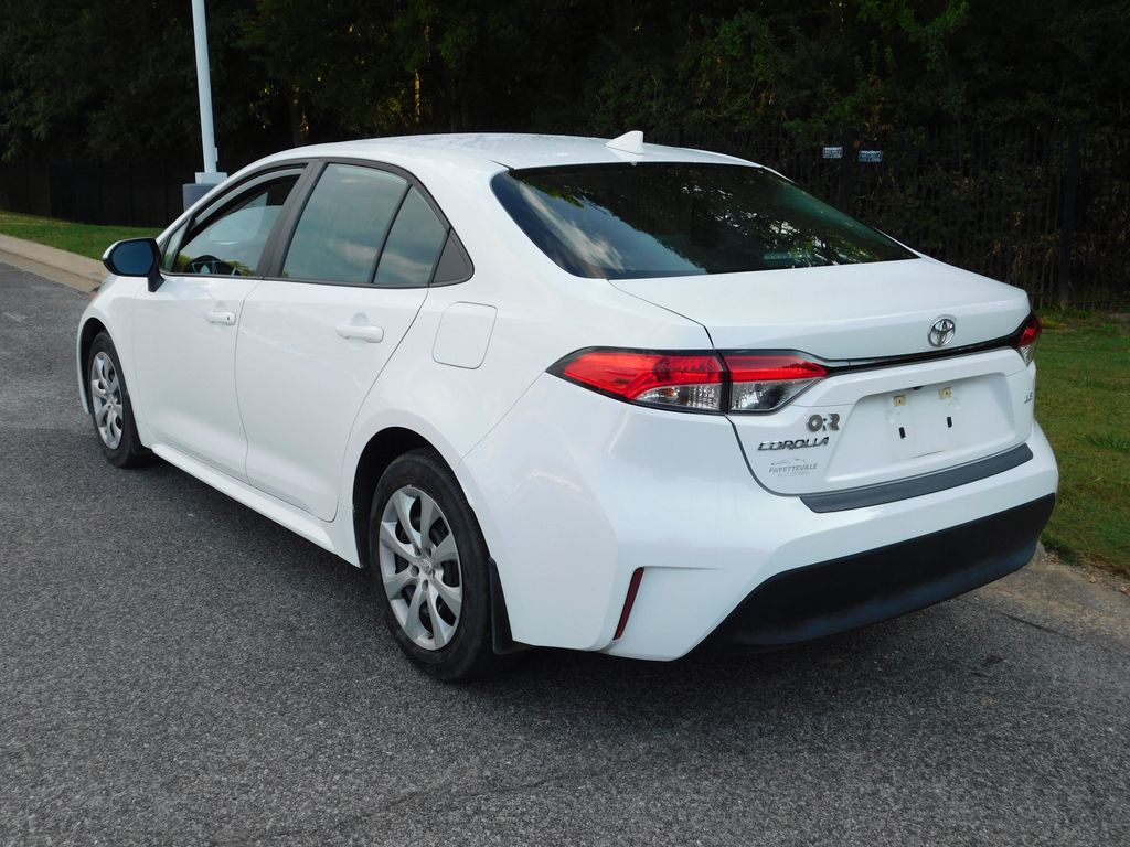 Thumbnail: 2023 Toyota Corolla - 3
