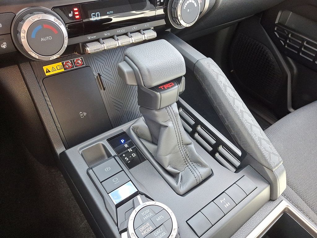 Thumbnail: 2025 Toyota 4Runner - 15