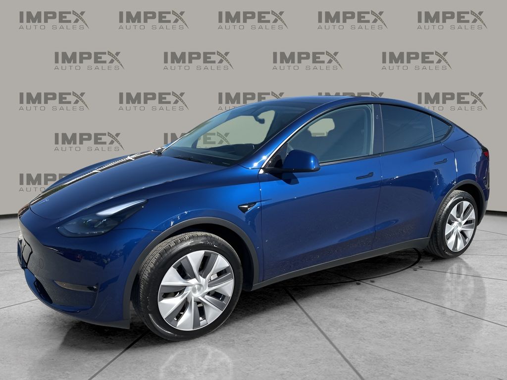 2023 Tesla Model Y Standard Range's photo