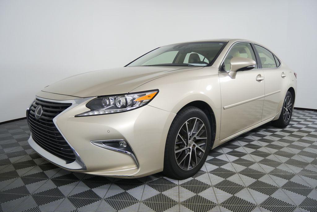 Thumbnail: 2016 Lexus ES - 7