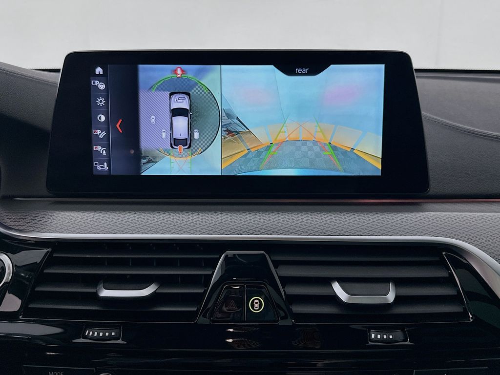 Thumbnail: 2018 BMW 6 Series - 14