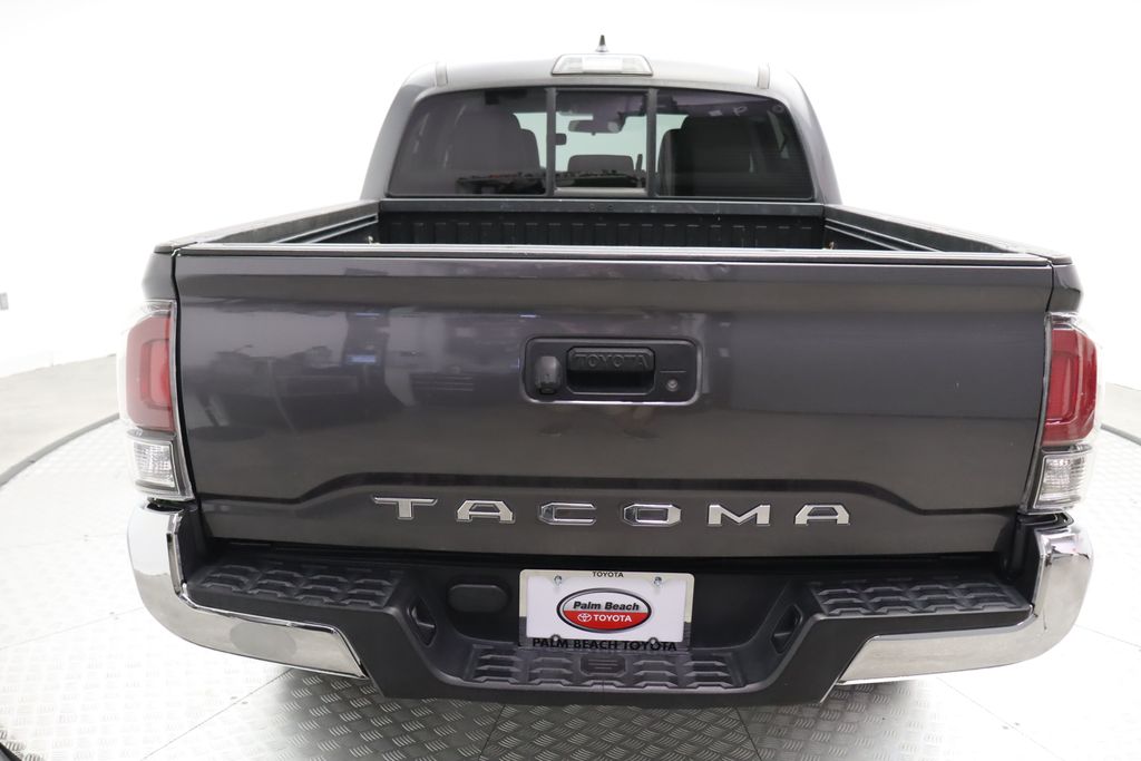 2018 Toyota Tacoma SR5 10