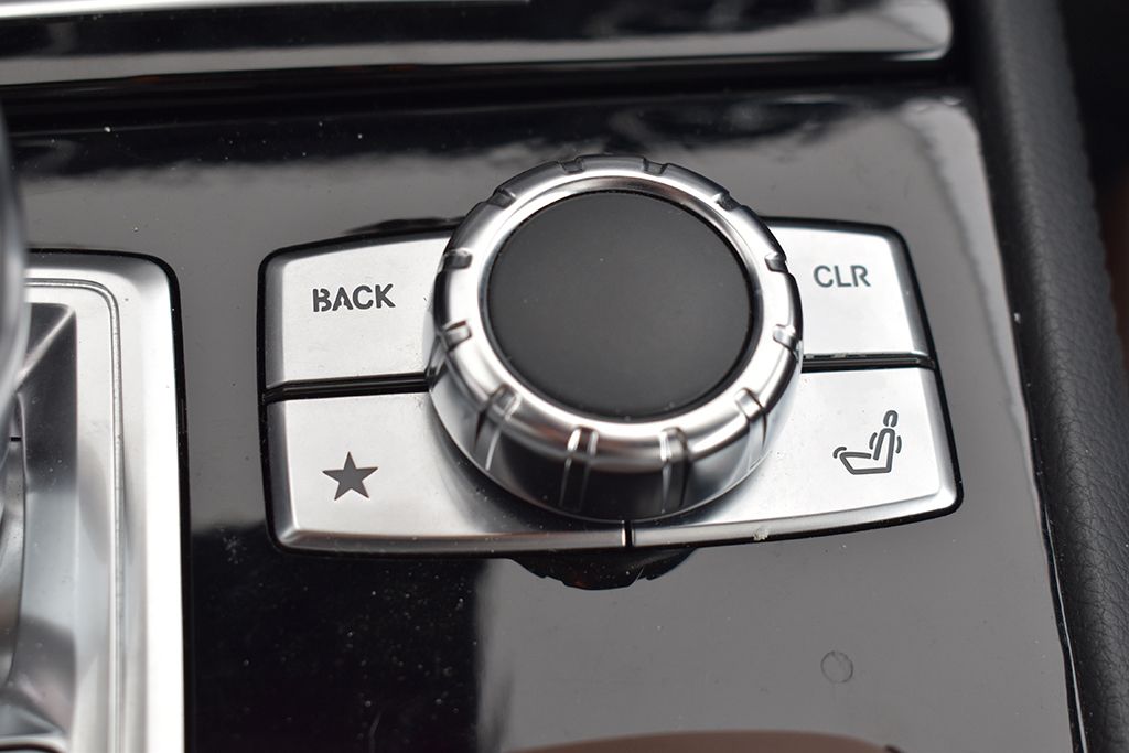 Thumbnail: 2016 Mercedes-Benz SL-Class - 19