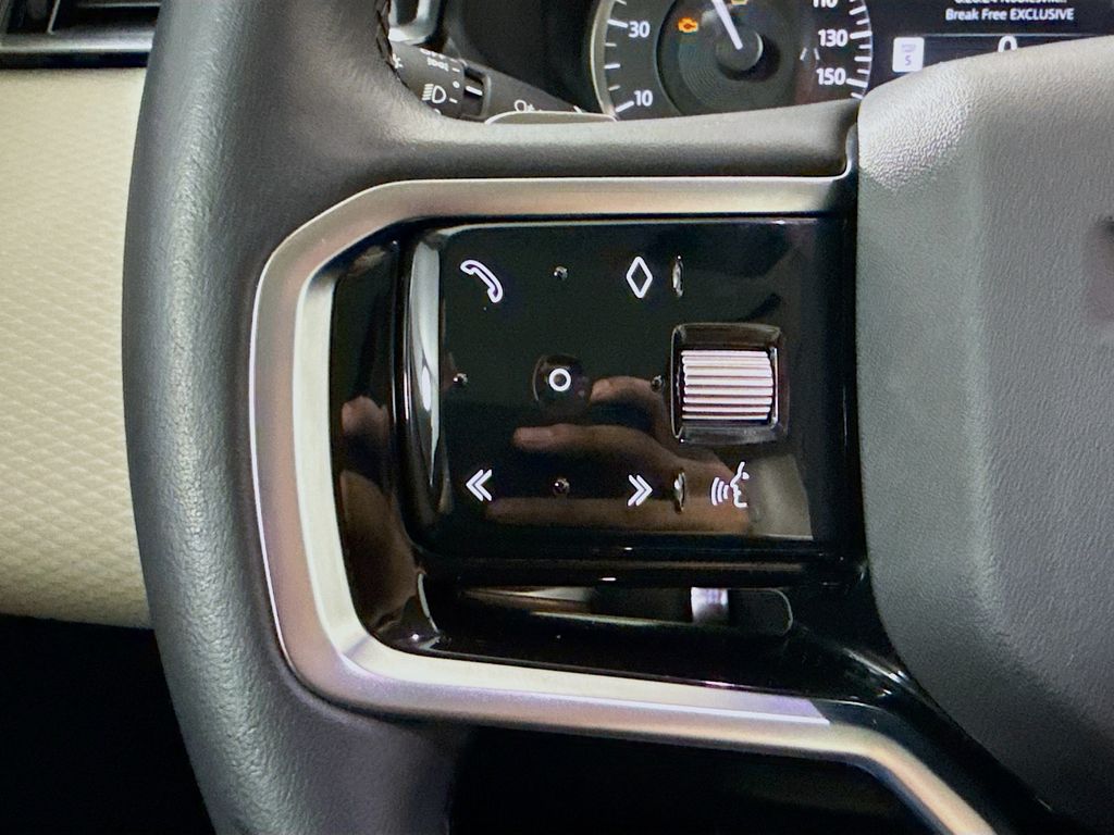 Thumbnail: 2023 Land Rover Range Rover Velar - 11