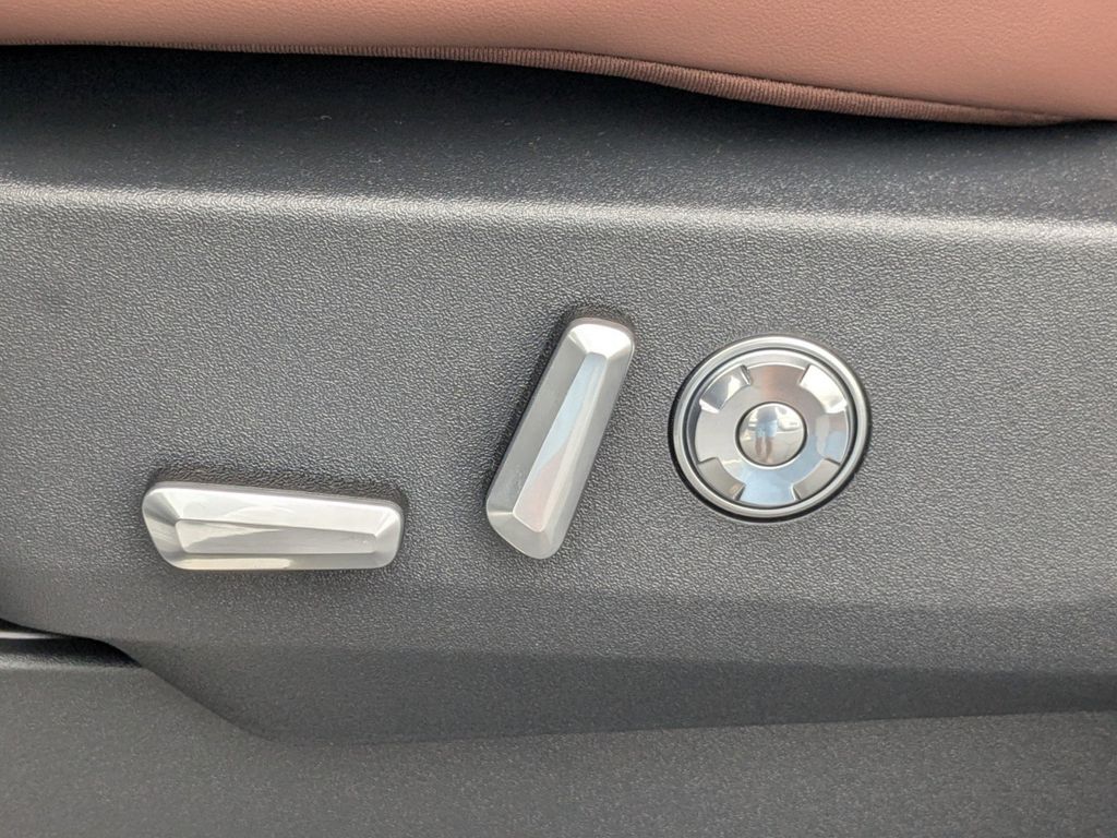 2025 Lincoln Navigator Reserve L