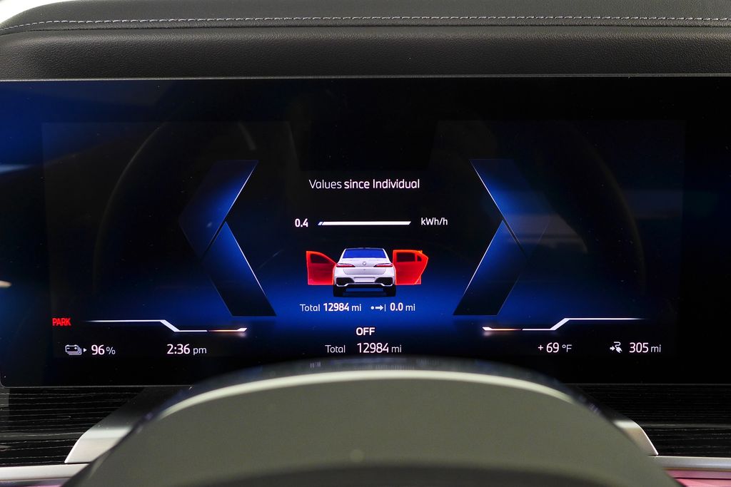 Thumbnail: 2025 BMW i7 - 30