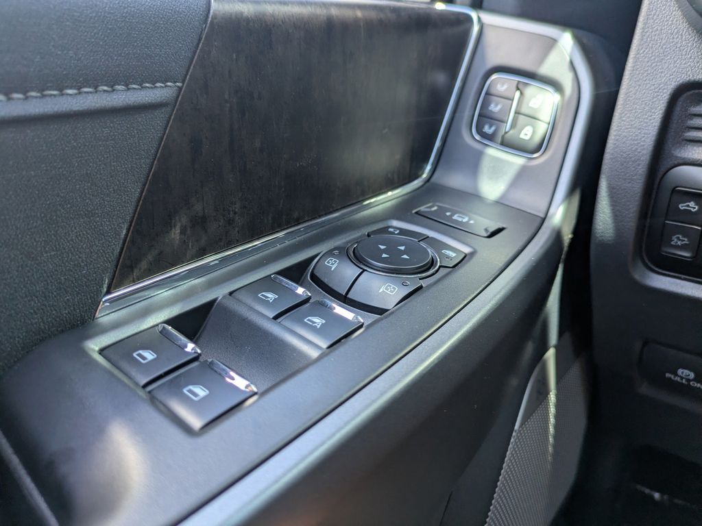 2026 Ford F-350 Super Duty LARIAT
