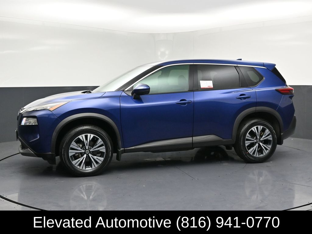 Used 2021 Nissan Rogue SV with VIN 5N1AT3BA0MC831825 for sale in Kansas City
