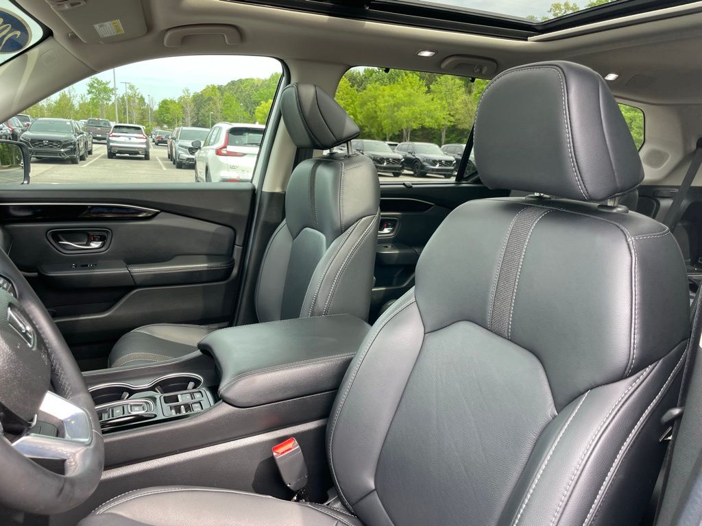 Thumbnail: 2025 Honda Pilot - 26