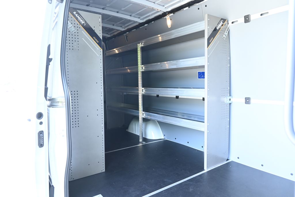 Thumbnail: 2025 Mercedes-Benz Sprinter - 25