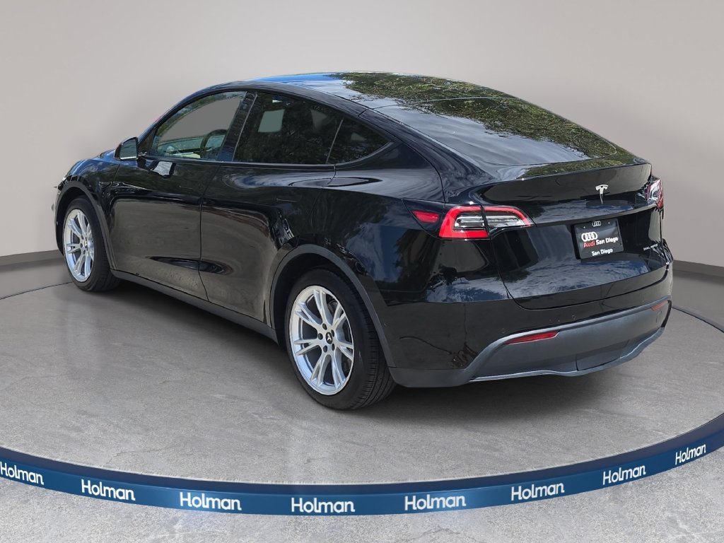 Used 2021 White Tesla Long Range image 8