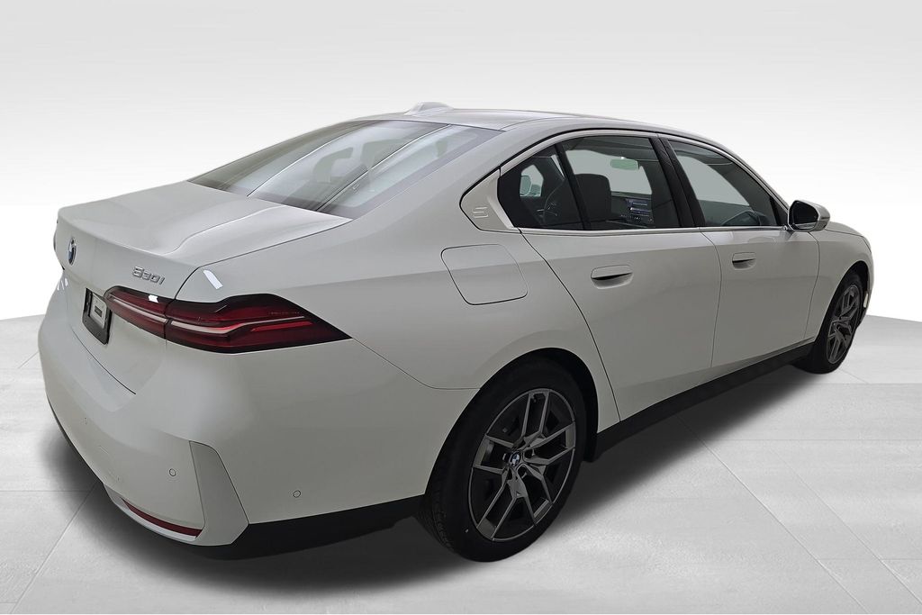 2026 BMW 5 Series 530i - Photo 10