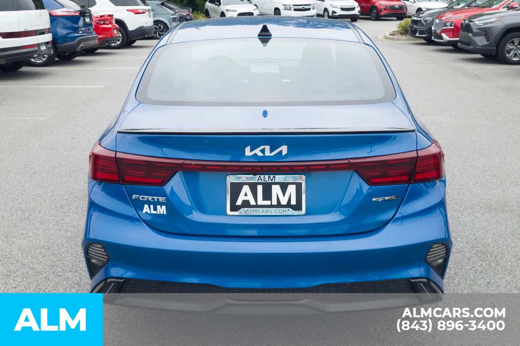 2023 Kia Forte GT-Line photo 6