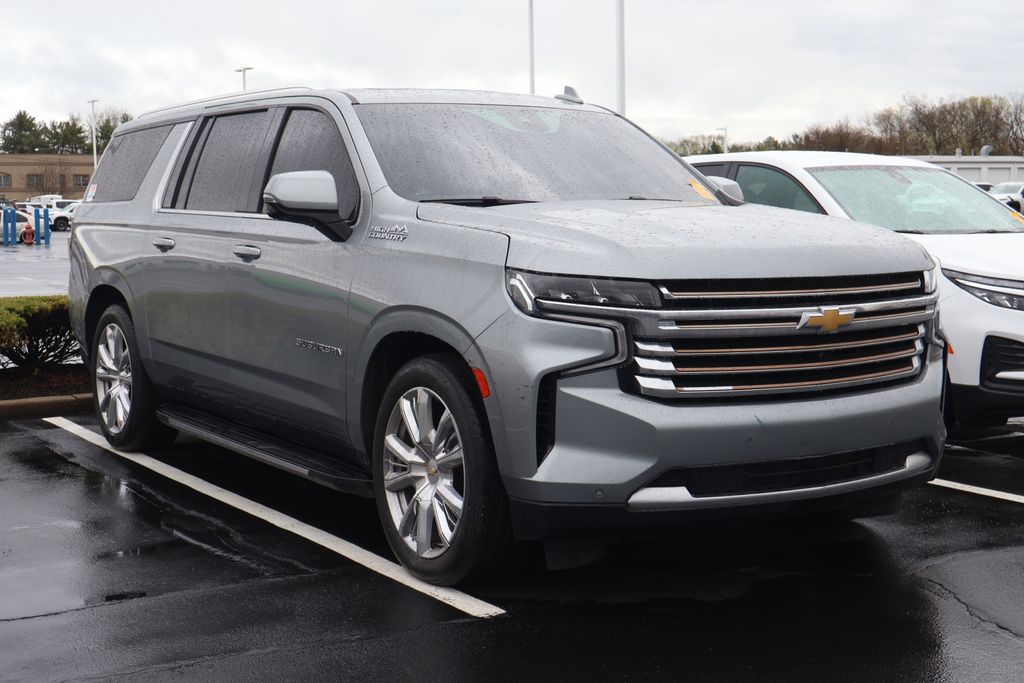 Thumbnail: 2024 Chevrolet Suburban - 3