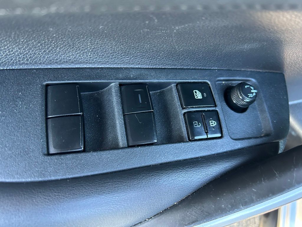 Thumbnail: 2020 Toyota Corolla - 15