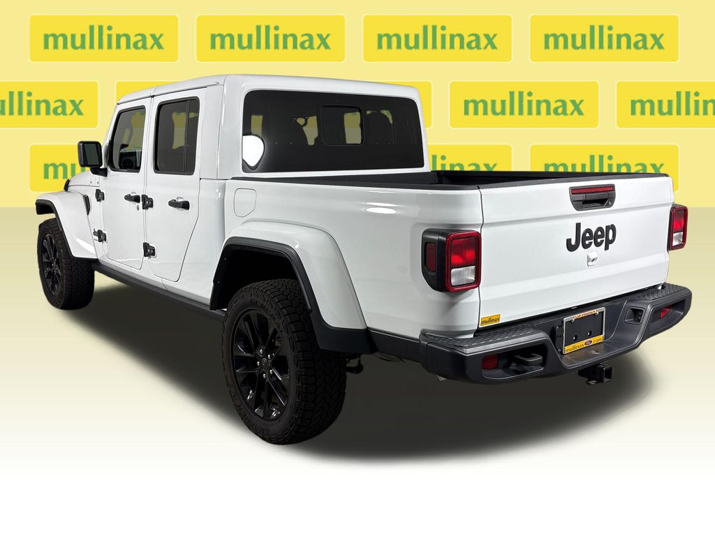 Certified Used 2025 White Jeep Nighthawk image 9
