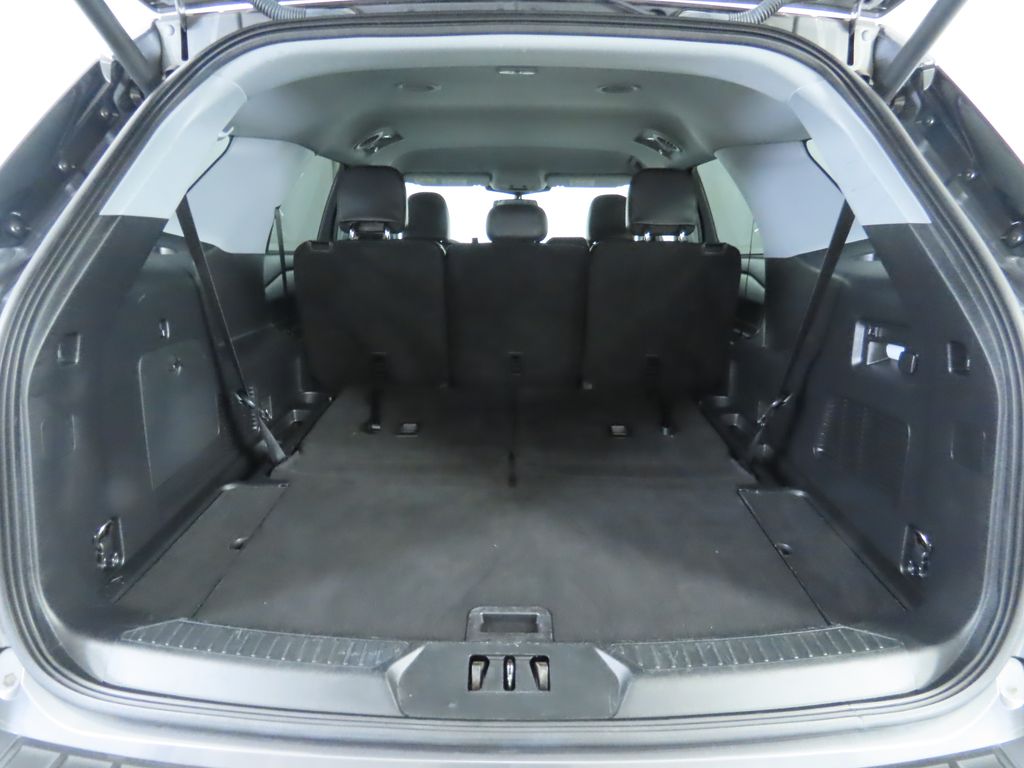 Thumbnail: 2022 Ford Explorer - 30