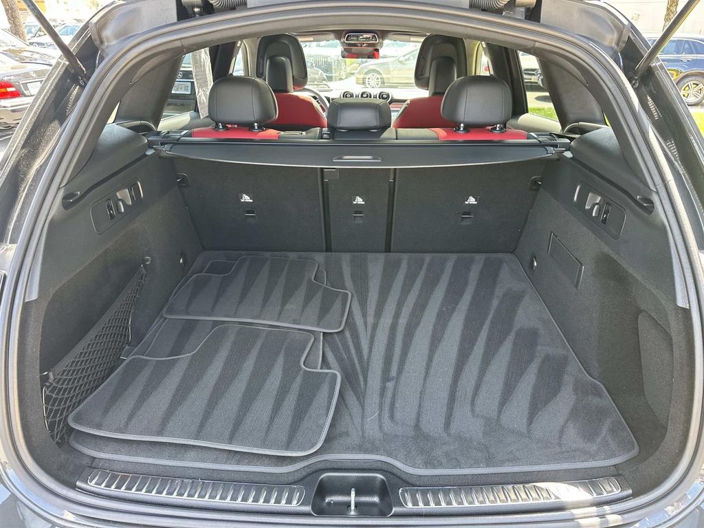 Thumbnail: 2024 Mercedes-Benz GLC - 24