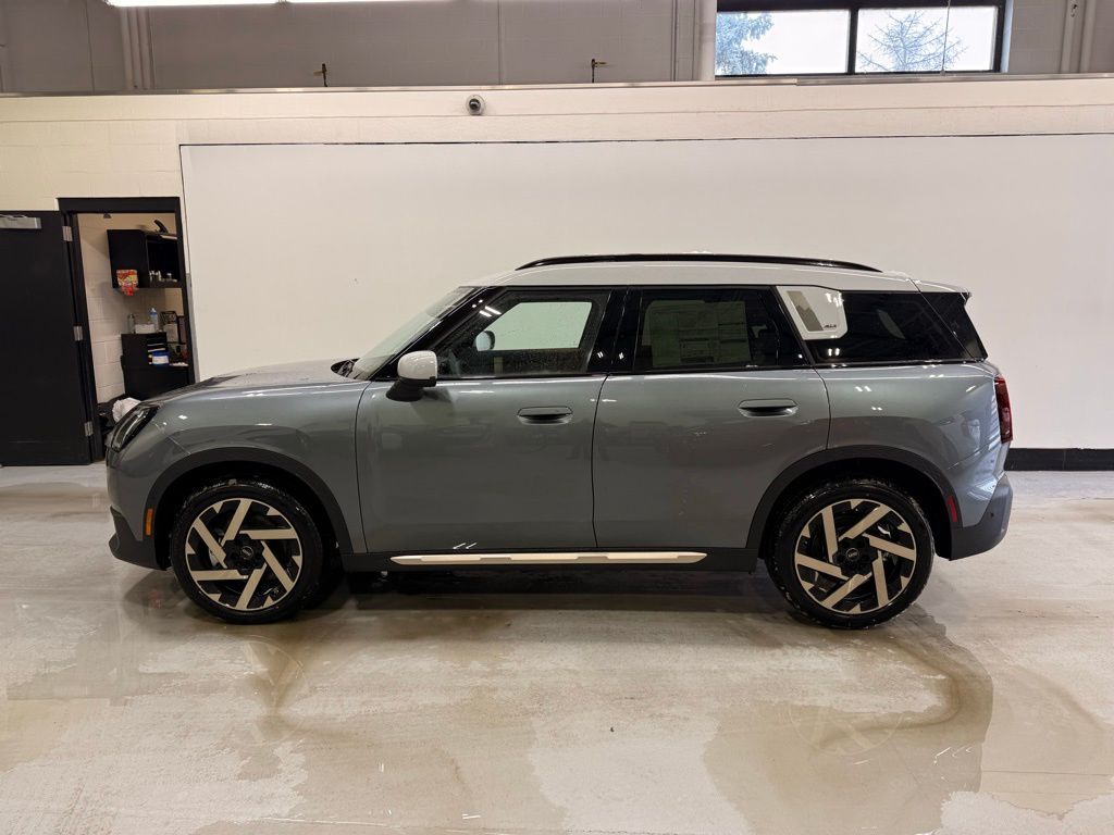 Thumbnail: 2026 MINI Cooper Countryman - 2