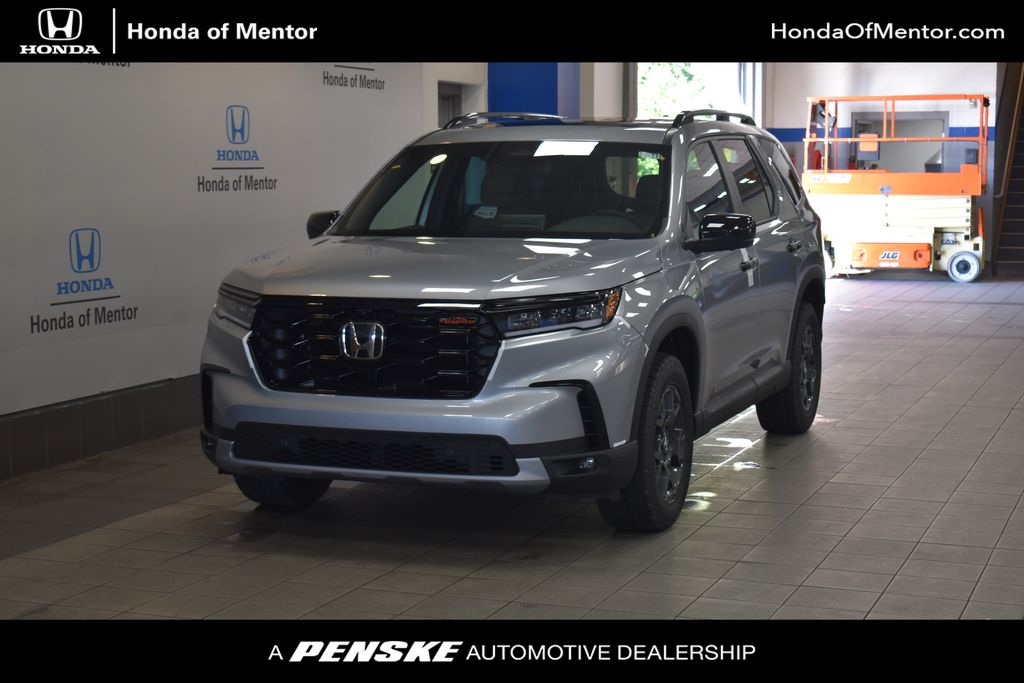 2025 Honda Pilot TrailSport -
                Mentor, OH