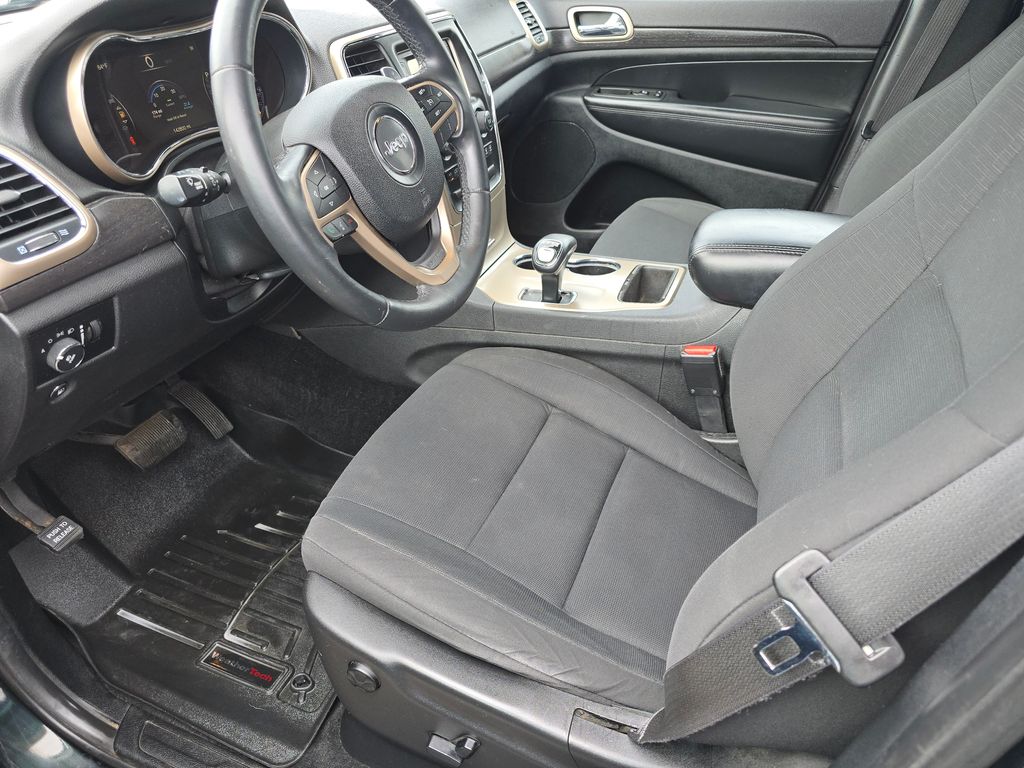 2014 Jeep Grand Cherokee Laredo photo 15