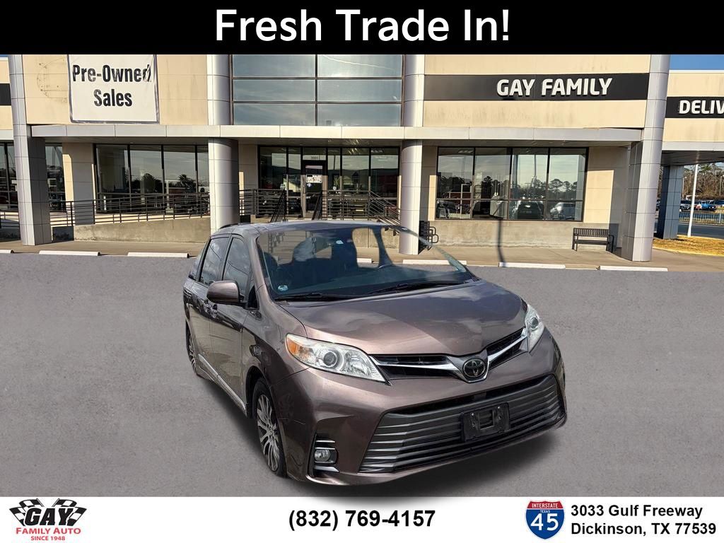 Walnut 2019 Toyota Sienna XLE Premium 8-Passenger FWD Minivan Front-Wheel Drive 8-Speed Automatic