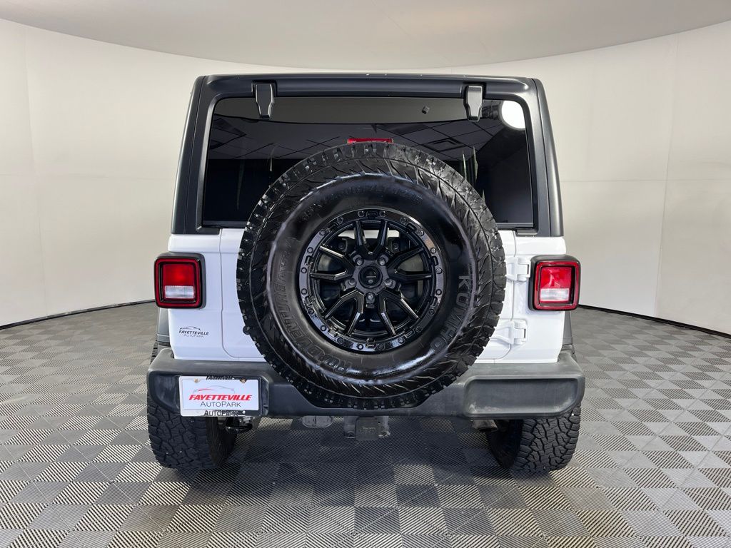 Thumbnail: 2018 Jeep Wrangler - 4