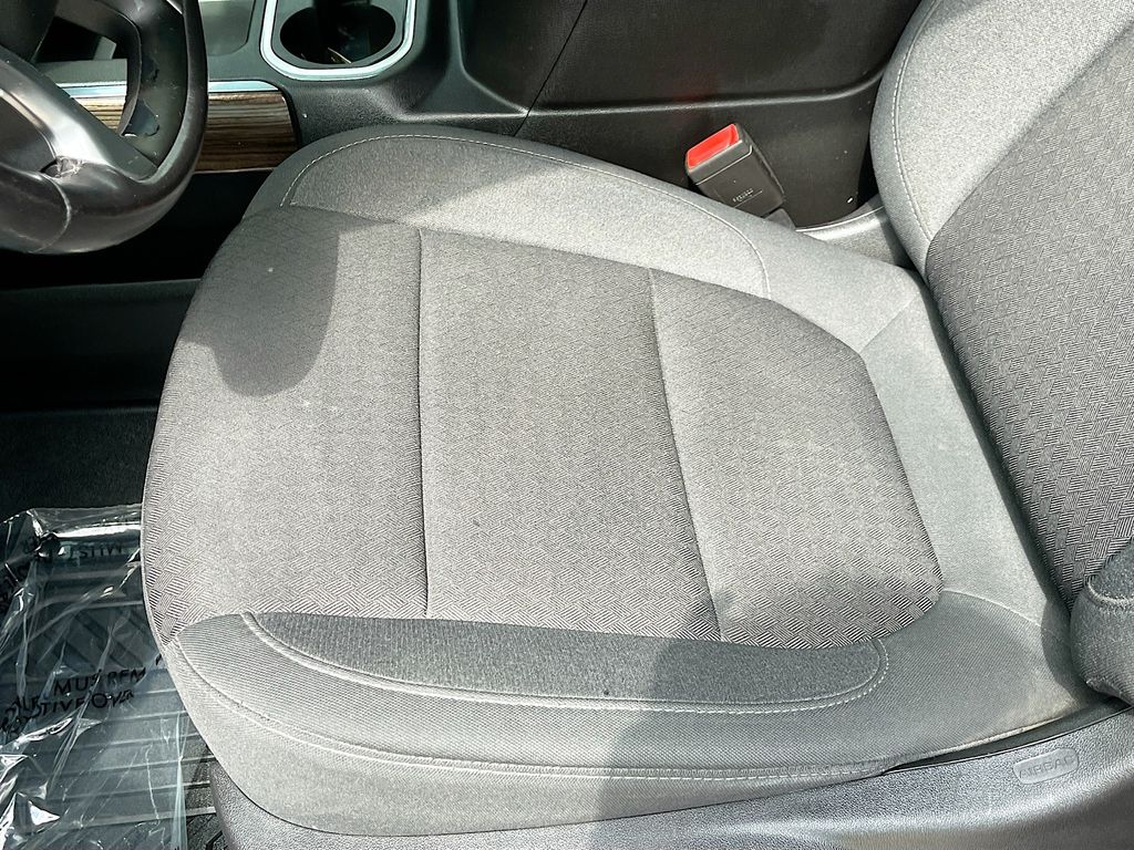 Used 2022 Gray Chevrolet RST image 19
