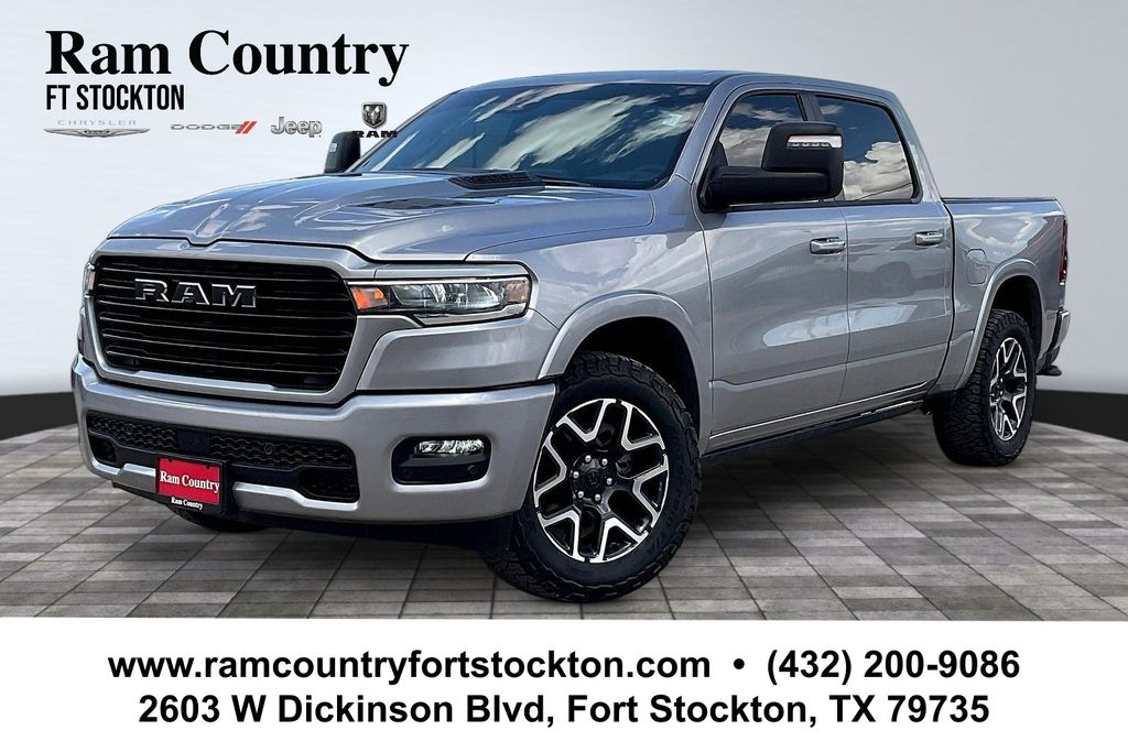 2025 RAM 1500 Laramie Crew Cab 4WD