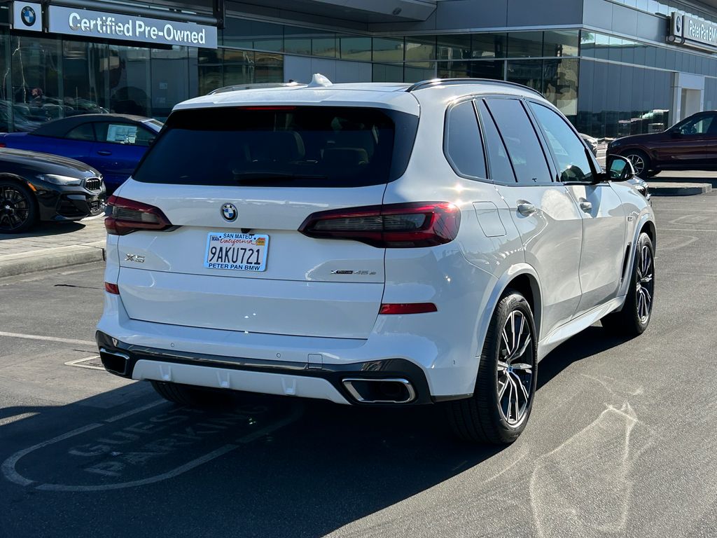 2022 BMW X5 xDrive45e 5