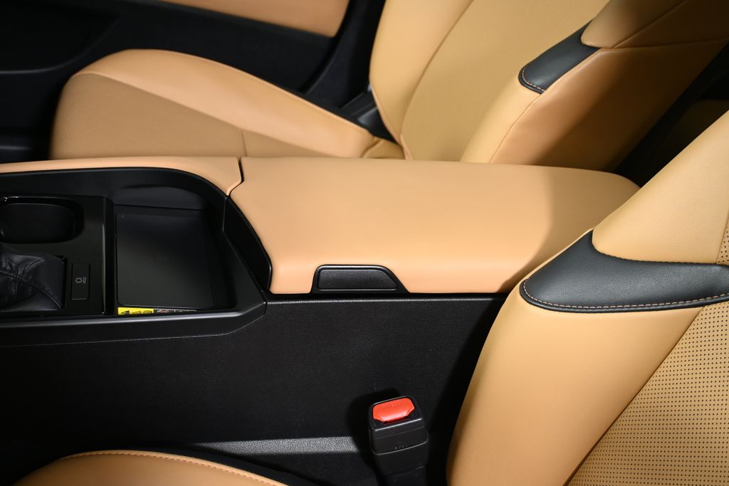 Thumbnail: 2025 Lexus ES - 26