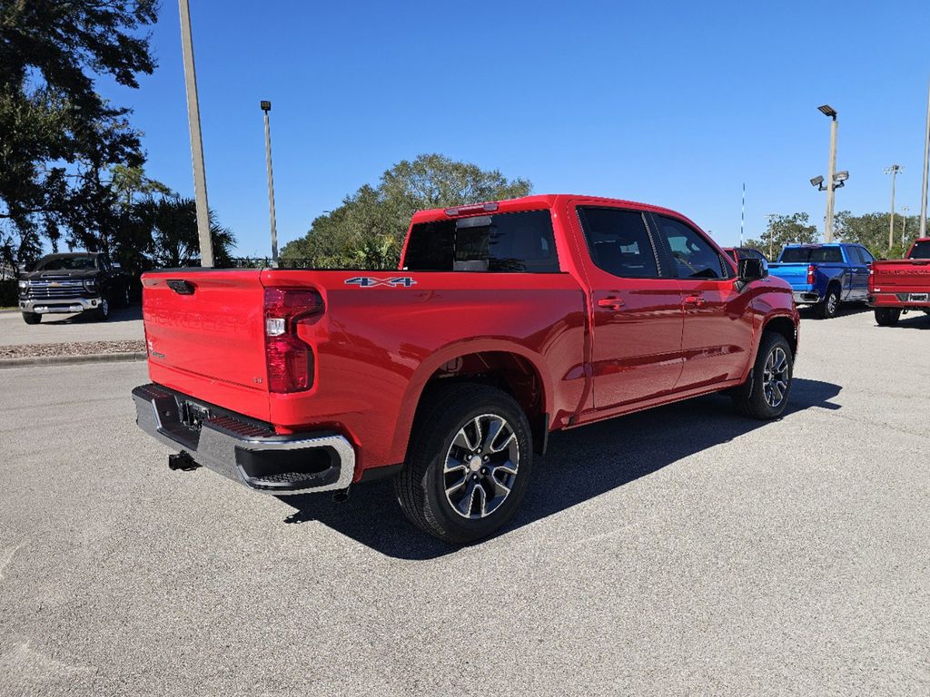 2025 Chevrolet Silverado 1500 LT 3