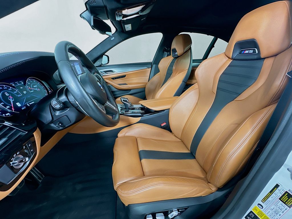 Thumbnail: 2019 BMW M5 - 21