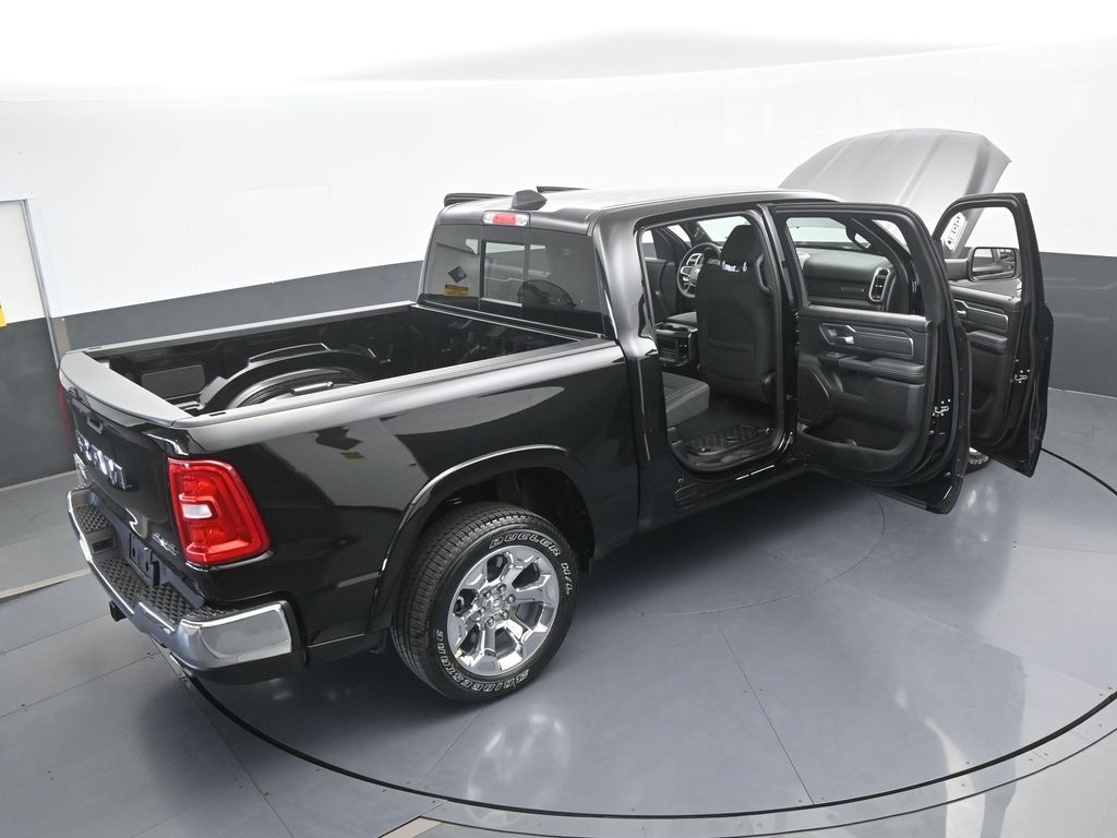 New 2026 Diamond Black Crystal Pearlcoat Ram Big Horn/Lone Star image 65