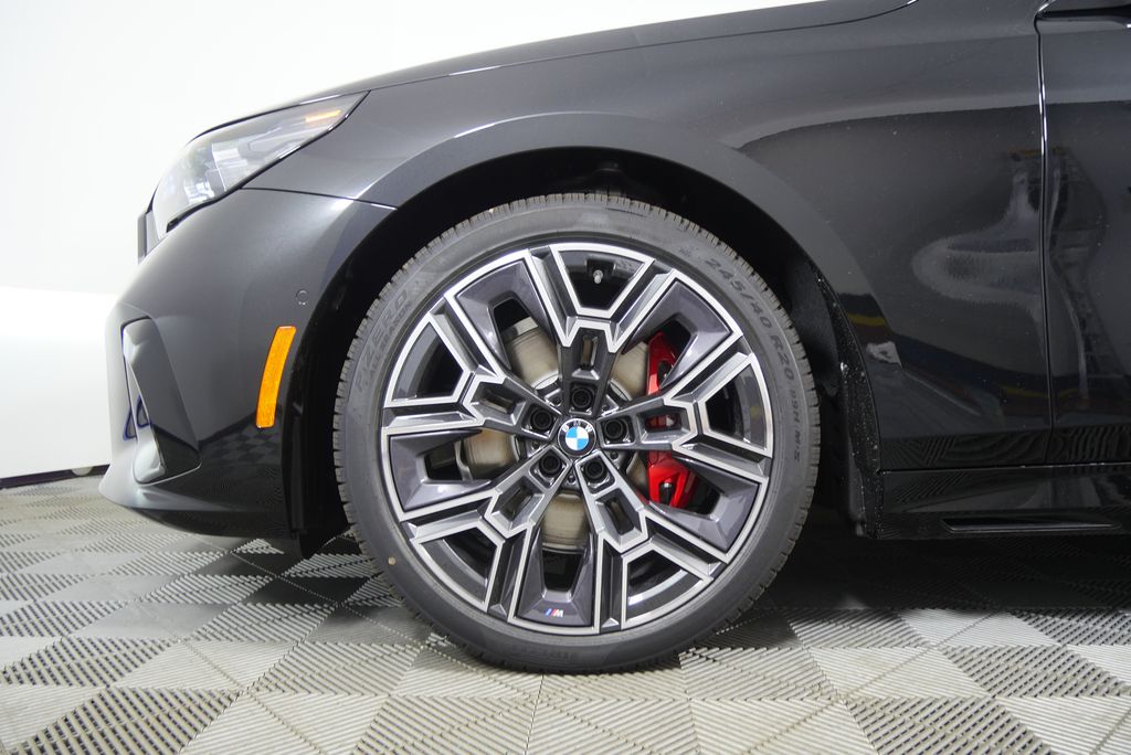 Thumbnail: 2026 BMW 5 Series - 7