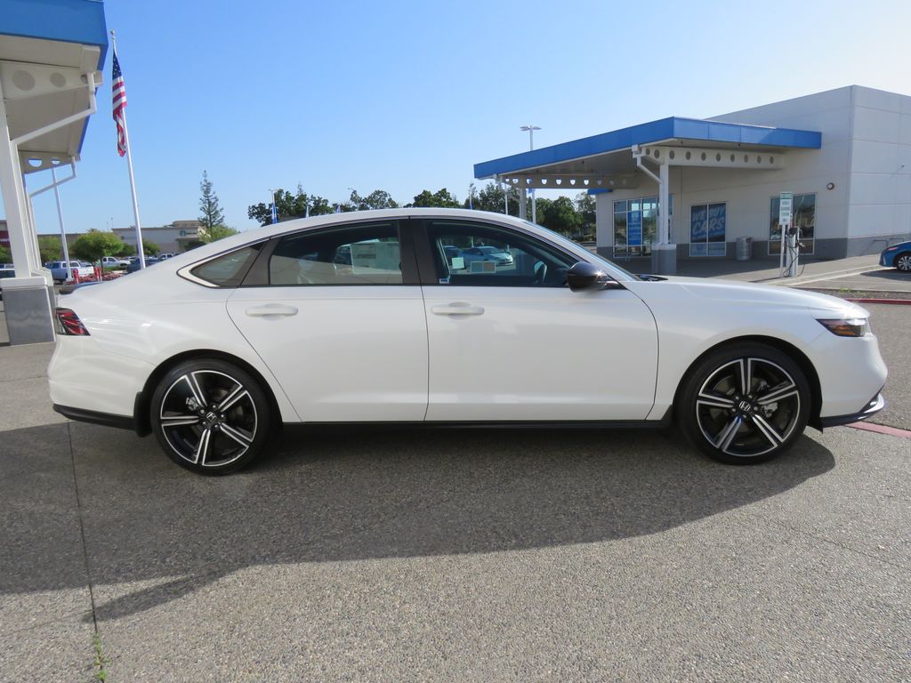 Thumbnail: 2025 Honda Accord - 4