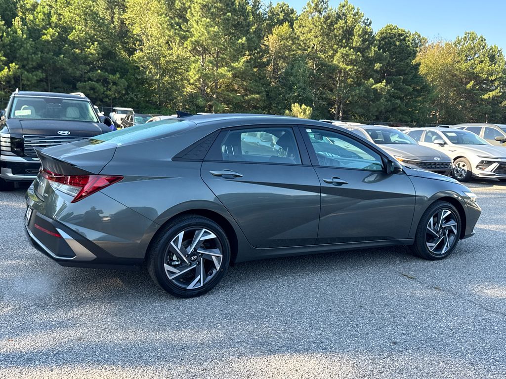 2025 Hyundai Elantra Hybrid SEL Sport photo 6